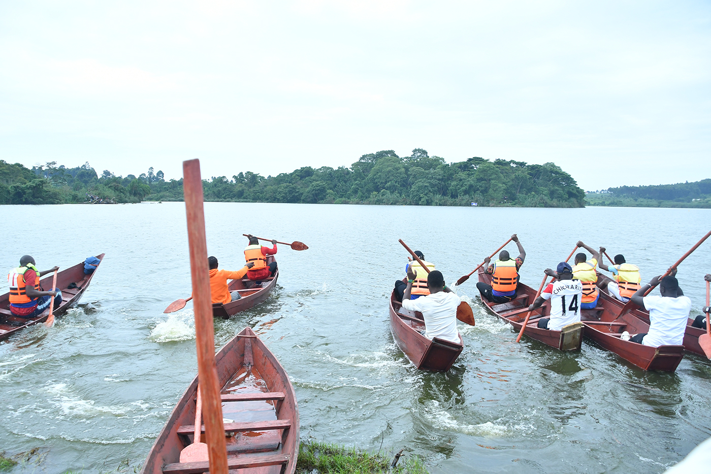 Boat regata at Lake Saaka was part of the sports engagements that excited attendants. Photo by EDGAR R. BATTE.